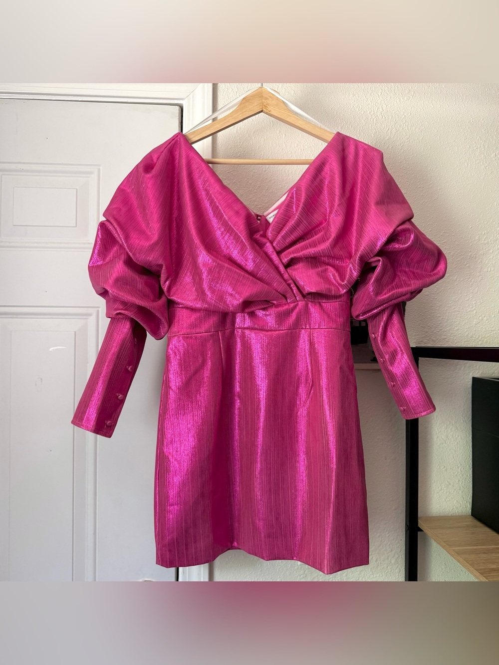 NWT NICHOLE LYNEL fuchsia‎ pink metallic draped v-neck off shoulder mini dress